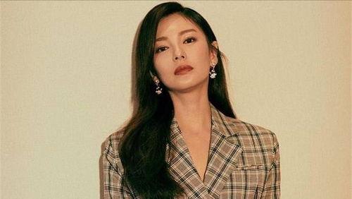 娱乐圈吃瓜喜剧女星,揭秘吃瓜喜剧女星的爆笑人生